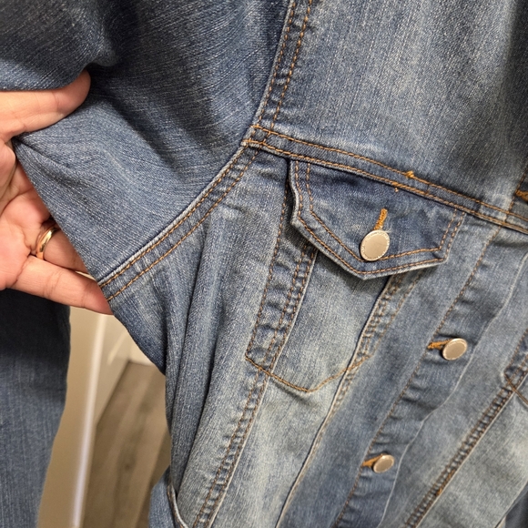 Revamped Cotton Blend Blue Denim Dress - Picture 4 of 9